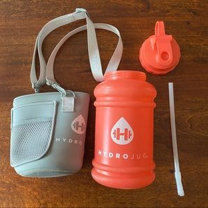 Hydrojug Set: half gallon water bottle and carry sleeve
